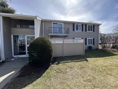 2 Village Way #7, Natick, MA 01760