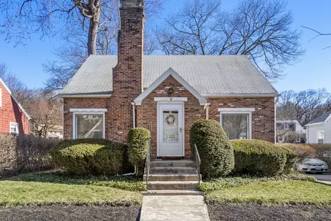 38 Englewood Ave, Worcester, MA 01603