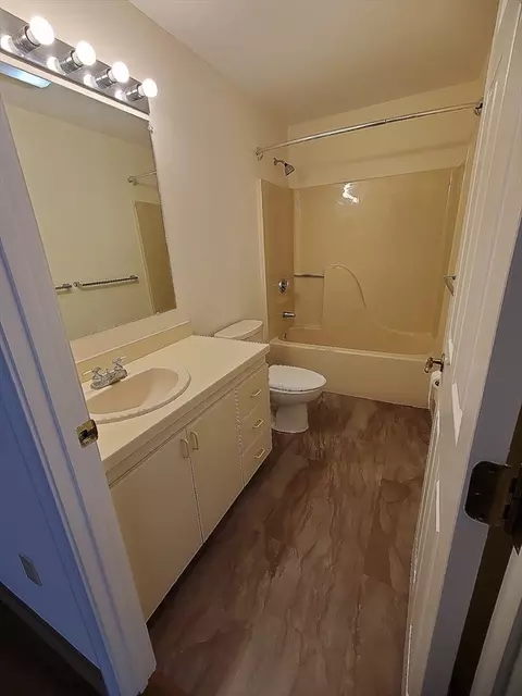 Other - 44 Elm St #404, Worcester, MA 01609 photo 17 of 25