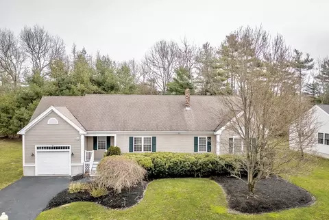 47 Buffalo Way #47, Taunton, MA 02718