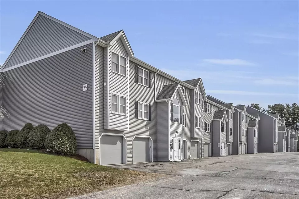 74 Tennis Plaza Rd 16, Dracut, MA 01826 34 Photos Movoto