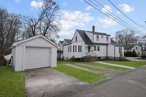 219 Curve St, Dedham, MA 02026 photo 34