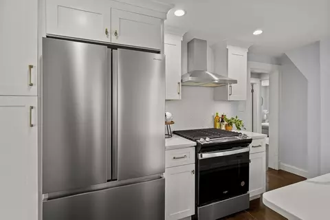 219 Curve St, Dedham, MA 02026 photo 16