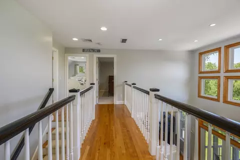 Entry Way - 2 Daffodil Ln, Barnstable, MA 02630 photo 2 of 3