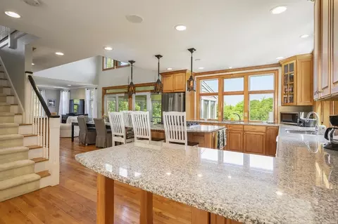 Kitchen - 2 Daffodil Ln, Barnstable, MA 02630 photo 4 of 6