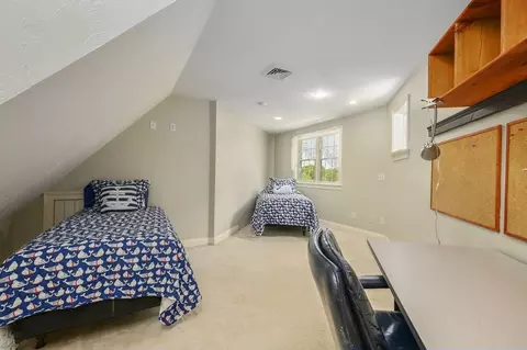 Bedroom - 2 Daffodil Ln, Barnstable, MA 02630 photo 9 of 9