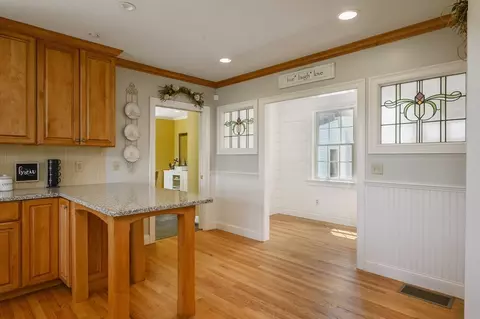 Kitchen - 2 Daffodil Ln, Barnstable, MA 02630 photo 3 of 6