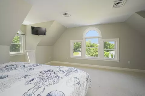 Bedroom - 2 Daffodil Ln, Barnstable, MA 02630 photo 7 of 9