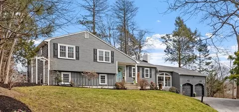 Exterior - 11 Greenleaf Dr, Danvers, MA 01923 photo 10 of 11