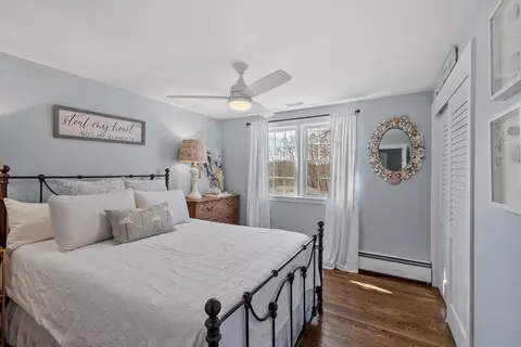 Bedroom - 11 Greenleaf Dr, Danvers, MA 01923 photo 3 of 3