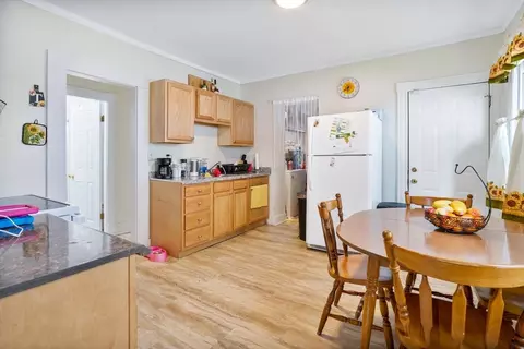 Kitchen - 29-31 Ledyard St, Springfield, MA 01104 photo 2 of 4