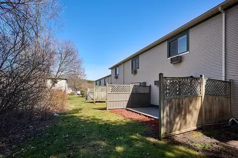 Exterior - 170 E Hadley Rd #69, Amherst, MA 01002 photo 6 of 7