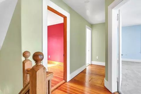 Entry Way - 20 Exeter St #20, Easthampton, MA 01027 photo 2 of 4