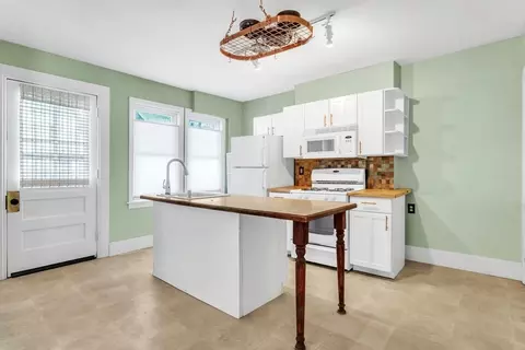 Kitchen - 20 Exeter St #20, Easthampton, MA 01027 photo 1 of 6
