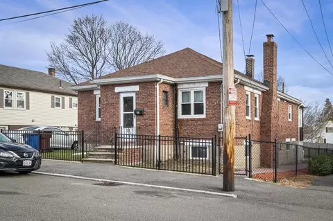 23 Irving St, Revere, MA 02151