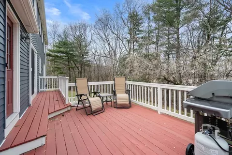Exterior - 3 Wilson Cir, Maynard, MA 01754 photo 7 of 10