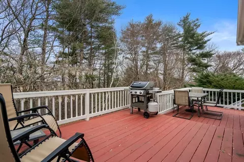 Exterior - 3 Wilson Cir, Maynard, MA 01754 photo 9 of 10