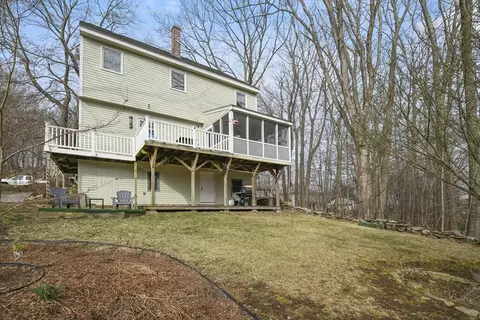 Exterior - 18 Teddy Rd, Worcester, MA 01603 photo 4 of 10