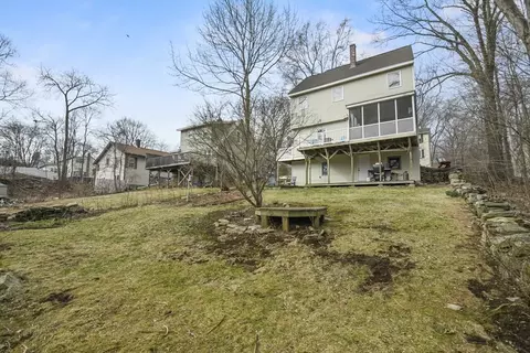 Exterior - 18 Teddy Rd, Worcester, MA 01603 photo 5 of 10