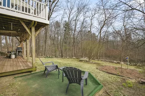 Exterior - 18 Teddy Rd, Worcester, MA 01603 photo 9 of 10
