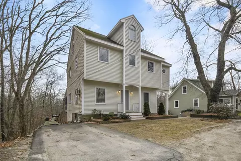 Exterior - 18 Teddy Rd, Worcester, MA 01603 photo 2 of 10