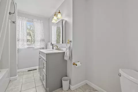 Bath - 18 Teddy Rd, Worcester, MA 01603 photo 1 of 2