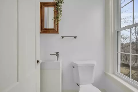 Bath - 116 High St, Gardner, MA 01440 photo 1 of 4