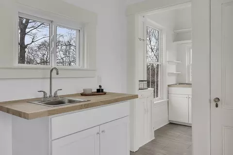 Kitchen - 116 High St, Gardner, MA 01440 photo 2 of 3