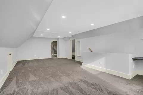 Living - 116 High St, Gardner, MA 01440 photo 10 of 10