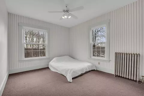 Bedroom - 116 High St, Gardner, MA 01440 photo 2 of 2