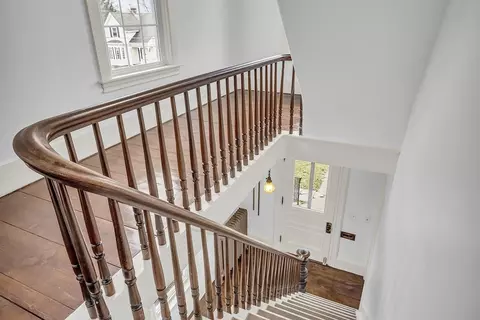 Entry Way - 116 High St, Gardner, MA 01440 photo 1 of 1