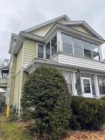 110-112 Noel St, Springfield, MA 01108