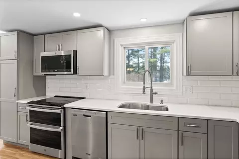Kitchen - 424 Lenox St, Athol, MA 01331 photo 3 of 7