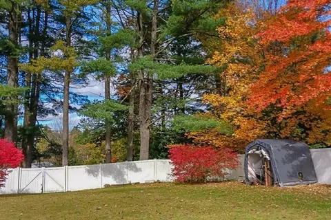 Exterior - 424 Lenox St, Athol, MA 01331 photo 10 of 10