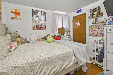Bedroom - 139 Pitman, Fall River, MA 02723 photo 2 of 5