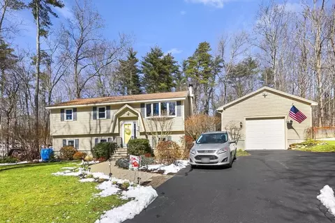 Exterior - 109 Wallace Hill Rd, Townsend, MA 01469 photo 7 of 11