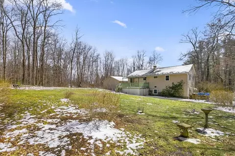 Exterior - 109 Wallace Hill Rd, Townsend, MA 01469 photo 9 of 11