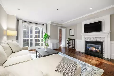 411 Beacon St #1, Boston, MA 02115