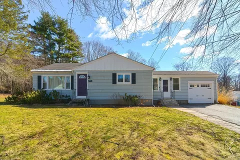 11 Caswell Ct, Douglas, MA 01516