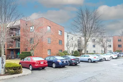 150 Lewis St #302, Lynn, MA 01902