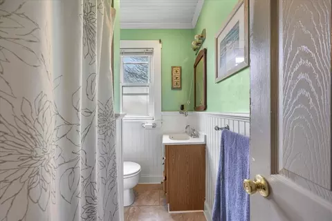 10 Dover St, Fairhaven, MA 02719 photo 11
