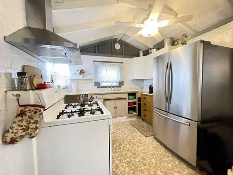Kitchen - 3 View St, Wareham, MA 02538 photo 1 of 2