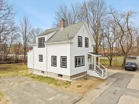 22 Peckham Ave, Brockton, MA 02302