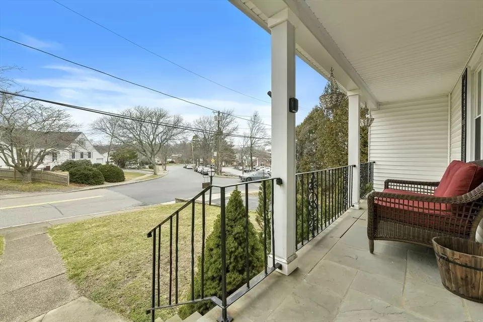 58 Faxon Ln, Quincy, MA 02169 39 Photos Movoto