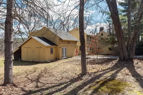 Exterior - 291 Still River Rd, Harvard, MA 01451 photo 2 of 8