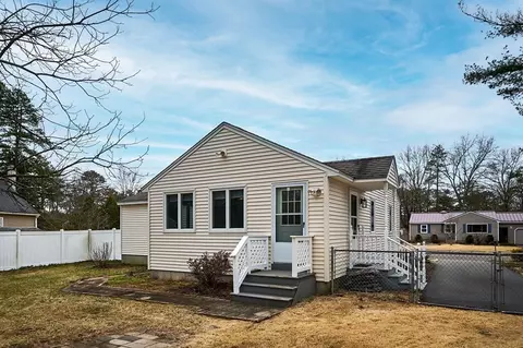 Exterior - 3 Morin Dr, Easthampton, MA 01027 photo 6 of 7