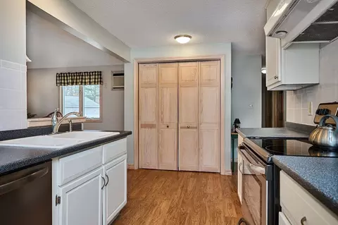 Kitchen - 3 Morin Dr, Easthampton, MA 01027 photo 3 of 3