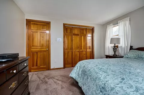 Bedroom - 3 Morin Dr, Easthampton, MA 01027 photo 2 of 6