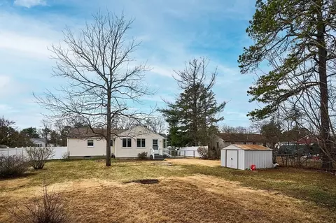 Exterior - 3 Morin Dr, Easthampton, MA 01027 photo 5 of 7