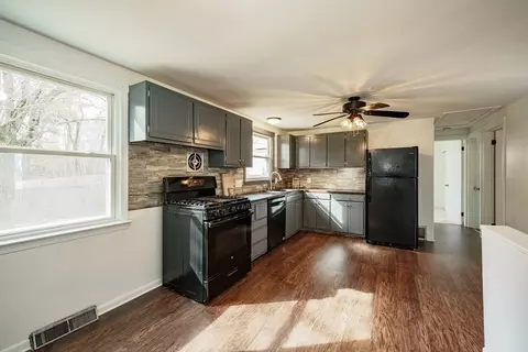Kitchen - 573 Plumtree Rd, Springfield, MA 01118 photo 2 of 4